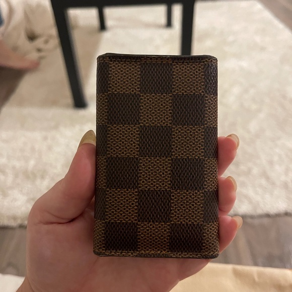 Louis Vuitton 6 Ring Keyholder in Damier Ebene - Picture 7 of 8